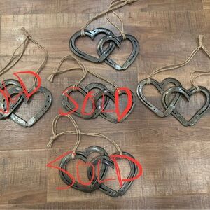 Rustic Horseshoe Heart Wall Decor